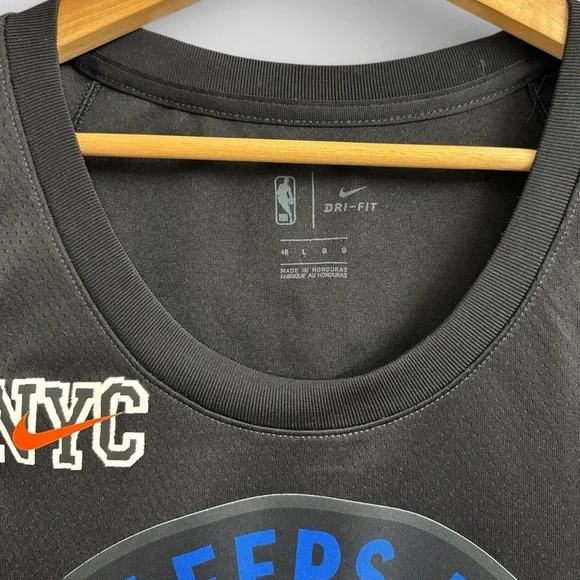 Nike Black Basketball Jersey with Colorful NYC Design - Picture 4 of 5